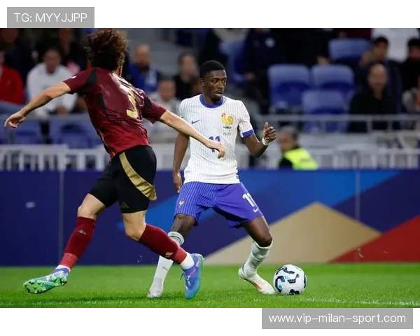 18岁票王亚马尔与涅槃王者登贝莱领衔！FIFPRO年度最佳11人揭晓